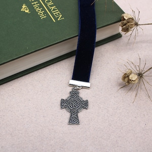 Celtic Cross bookmark - Celtic Art Bookmark - Cross Gift - Celtic History Gift - Celtic Cross Charm - Irish Gift- Celtic Heritage
