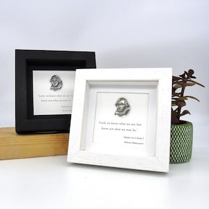 Shakespeare Quote - Framed Hamlet Gift - Shakespeare Gift - Shakespeare Lover - Drama Lover Gift - Unique Shakespeare Gift - The Bard Gift
