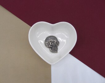 Skull Gift - Skull Trinket Dish - Jewellery Dish - Ring Dish - Gift for Her - Friendship Gift - Skull Decor - Skull Halloween Decor