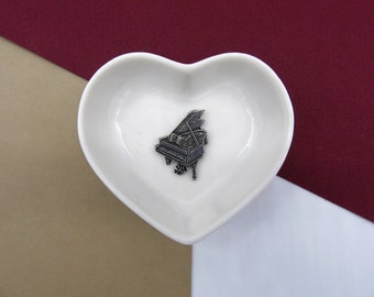 Regalo de piano - Plato de baratija de piano de cola - Plato de joyería musical - Plato de anillo - Regalo para ella - Regalo de piano - Regalo de cumpleaños de pianista