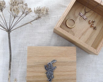 Boîte à Bague Alice Au Pays Des Merveilles, Bois Bleu, Fait Main - Slovénie