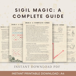Può includere: Una pila di guide stampabili intitolate "Sigil Magic: A Complete Guide". Le guide hanno un'estetica vintage con testo e diagrammi su pagine color crema. Il testo include istruzioni su come usare e caricare i sigilli.