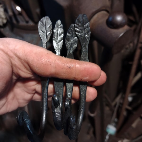 Bladhaken: met de hand gesmeed
