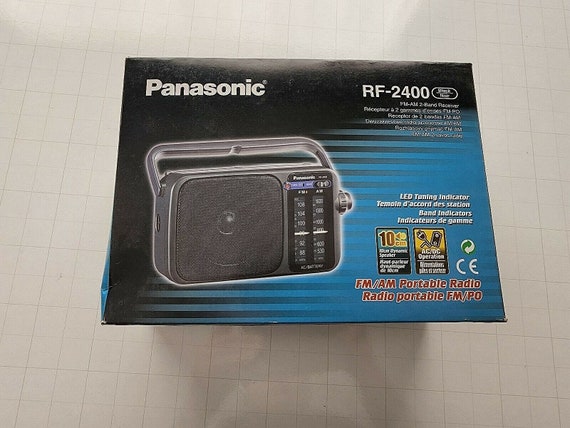 Panasonic RF-2400 AM / FM Radio