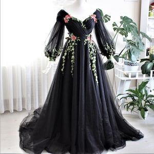 Black wedding dress,Floral wedding dress,Long sleeve,Alternative bridal dress,Custom black bridal gown,Romantic bridal dresses,Bridal gowns