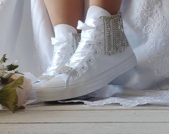 converse de mariage/chaussures de mariage pour la mariée/chaussures de mariée/baskets de mariée/baskets de mariée/formateurs de mariée/cristaux Swarovski.