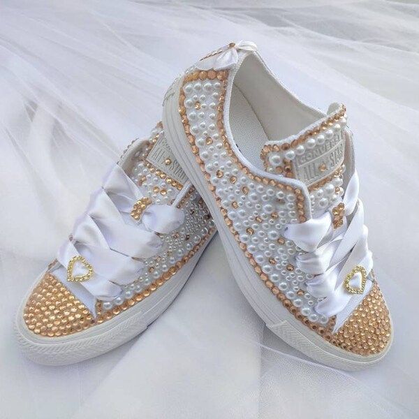 Sneakers Wedding Converse /Bling and Pearl /Wedding Custom Converse / Bride Converse / Wedding Chucks / Personalized Bride Shoe/Gold