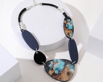 Viper pit blue necklace discount