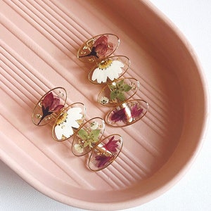 Real flower hair clips, pressed flower hair clip, flower barrettes, resin barrettes, hair clips