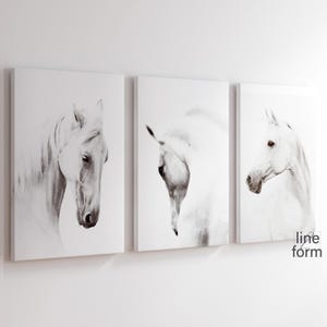 White Horse Gallery Wall Art Set of 3 Horse Print Horse Farmhouse Decor Horse Art White Horse Painting Neutral Wall Decor Nordic Prints