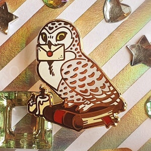 Snowy Owl - HARD ENAMEL PIN: "Wizard Bird" Snowy Owl