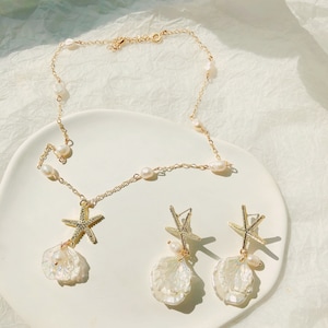 Gold Starfish Necklace – Seashell Pearl Pendant, Freshwater Pearl Jewelry, Necklace for Fall Wedding, Thanksgiving & Christmas Gift for Her