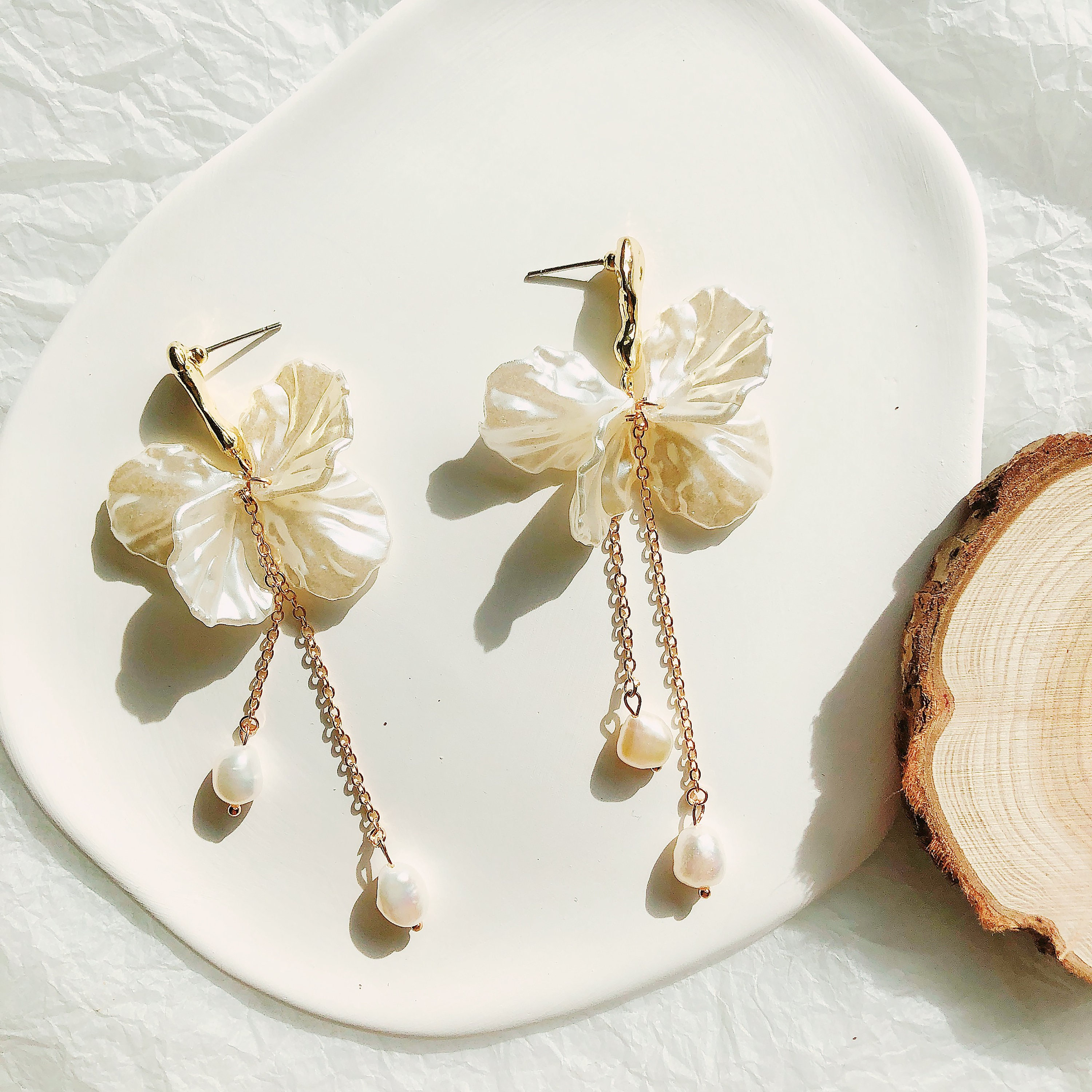 Shell Flower Petal Long Earrings/Elegant Floral Dangle Earrings/Flower Petal With Pearl Drop Earrings/Summer Wedding Earrings/Gift For Her
