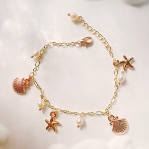 Gold Starfish Bracelet/Sea Shell PearlCharm/Beach Bracelet/Gold Jewelry/Tiny Starfish/Gold Plated Freshwater Pearl