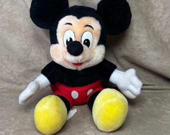 Vintage 1980s Disney Parks Disneyland Disneyworld Mickey Mouse Sitting Plushie 9"