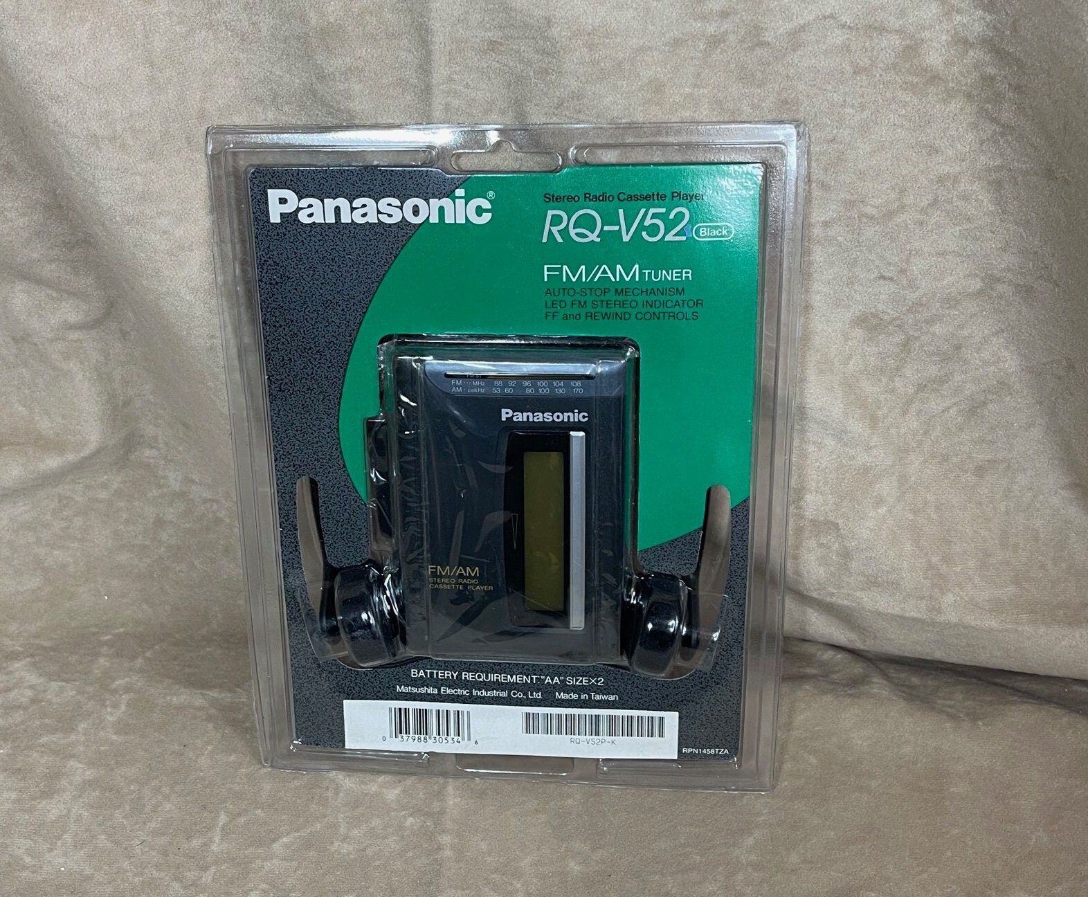 Vintage 1991 Panasonic RQ-V52 Portable Stereo Radio Cassette