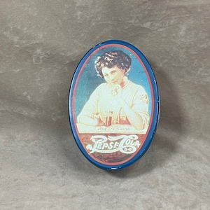 Vintage 1988 The Tin Box Company of America Pepsi-Cola Large Oval Tin