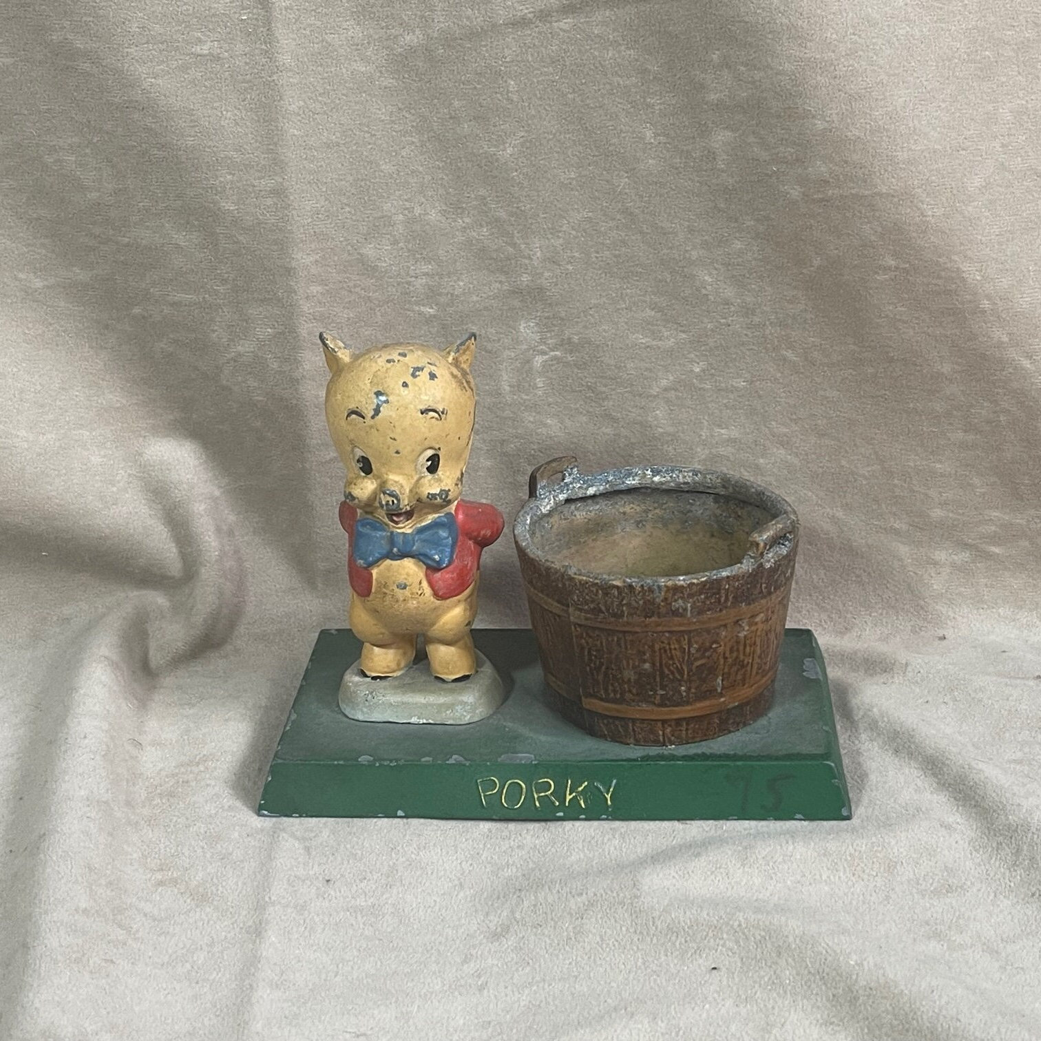 Vintage 1940s Moss Metal Co. Warner Brothers Looney Tunes Porky Pig Pencil/Pen Holder