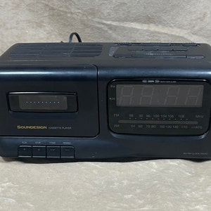 Vintage Late 90s/Early 00s Soundesign AM/FM Tape Player Clock Radio