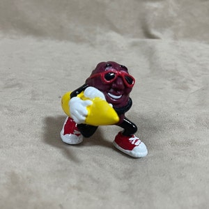 Vintage 1980s Applause California Raisins 2.5&quot; Surfer Collectible Figure