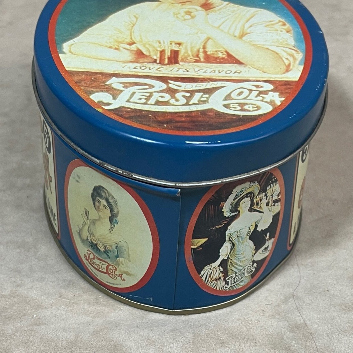 Vintage 1988 the Tin Box Company of America Pepsicola Large Oval Tin