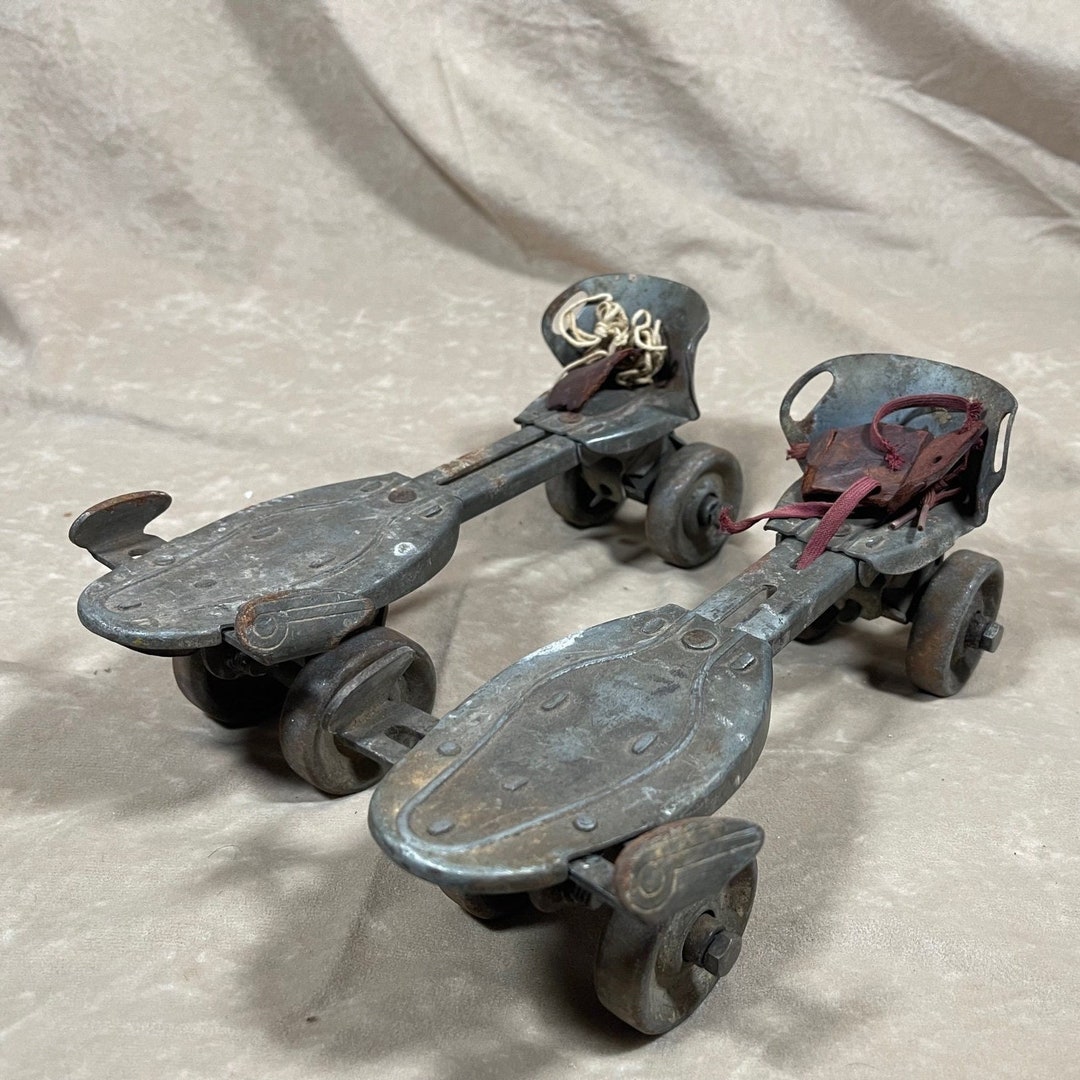 Vintage 1930s Speed King Hustler Corporation Sterling Illinois Metal