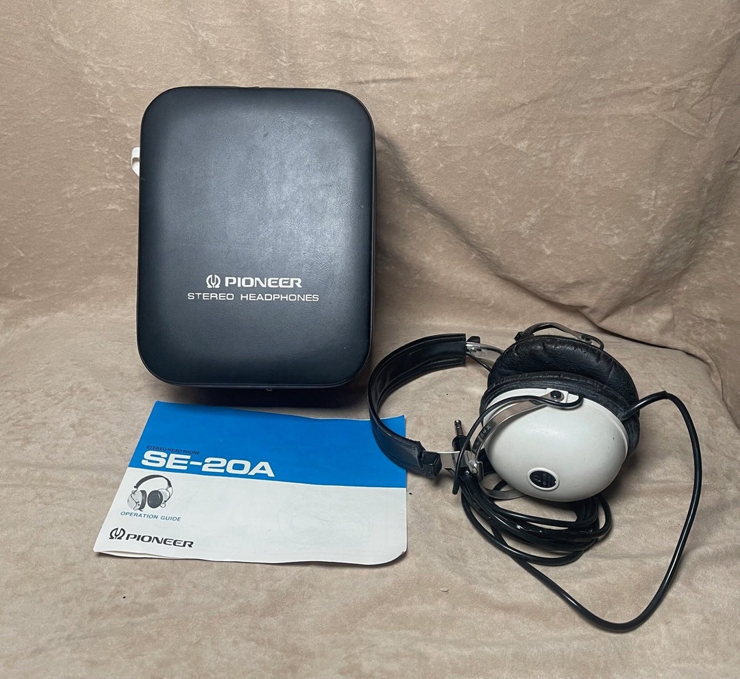 Pioneer パイオニア　SE-20A stereo headphones Vintage 1970s Pioneer Electronics SE-20A Headphones With Case and