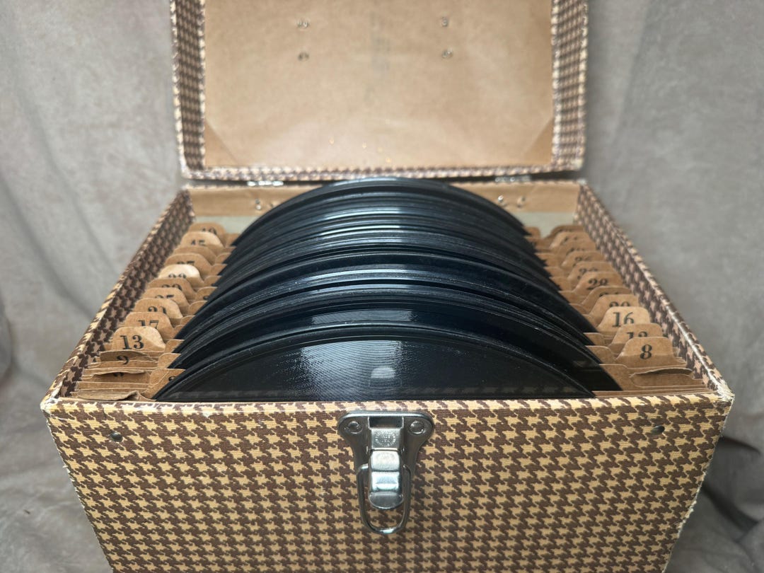 Shellac Case Vintage 1940s/1950s *large* Collection of (50) 78rpm Shellac Vinyl ...