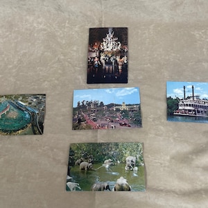 Vintage 1960s Never Used New (5) Disneyland Postcards Tomorrowland Enchanted Tiki Room Mark Twain Elephant Bathing Pool Walt Disney