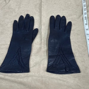Womens Vintage Leather Gloves Silk Lined Size 7 1/2 in Like New Condition