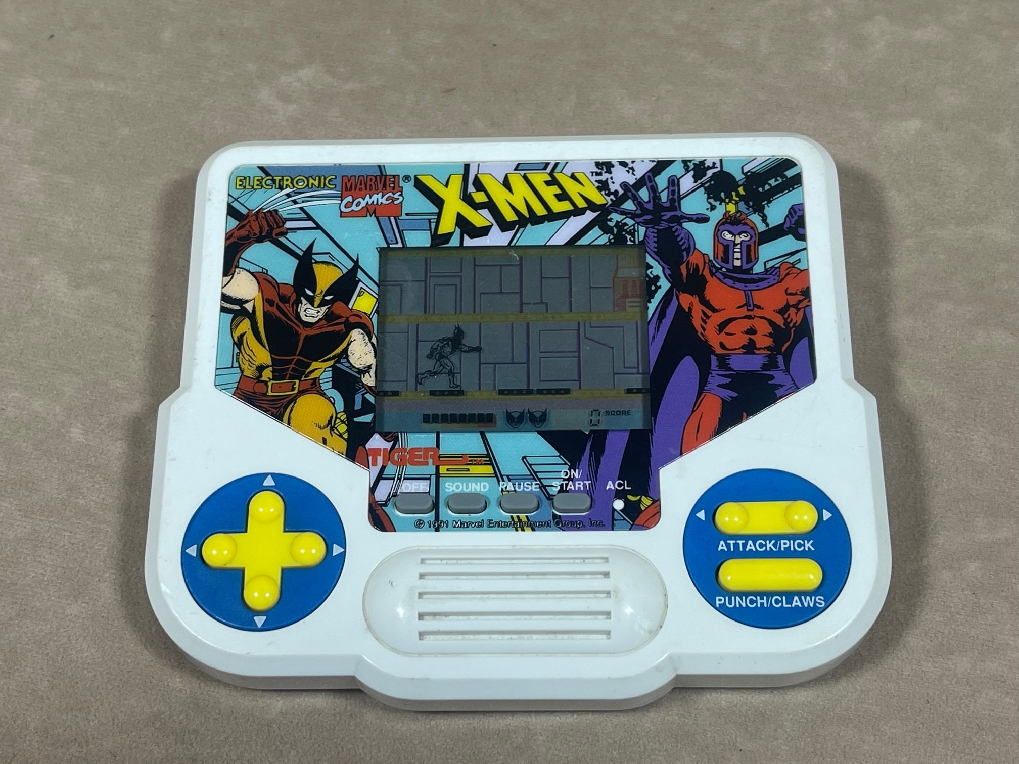 Vintage 1988 Tiger Electronics Marvel Comics X-men Handheld Game