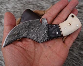 AE#30  Custom Made Damascus Steel Hunting Skinner Knife With Beautiful Handle & Leather Sheath