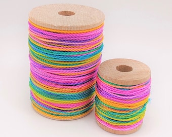 Hilo de crochet de nailon multicolor neón de los años 90, teñido a mano.