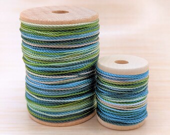 Hilo de nailon para crochet teñido a mano con diseño de abeto de montaña