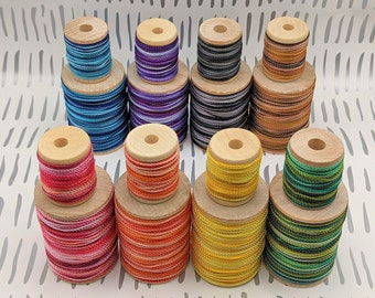 Hilo de nailon jaspeado teñido a mano