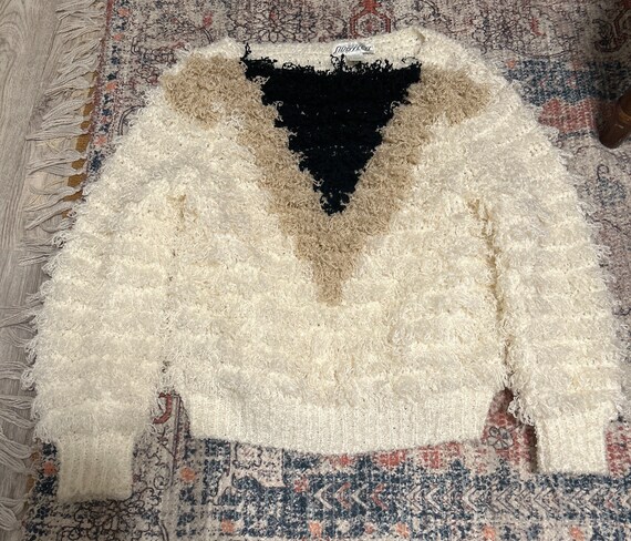 Coziest vintage sweater-so much fluff! - image 1