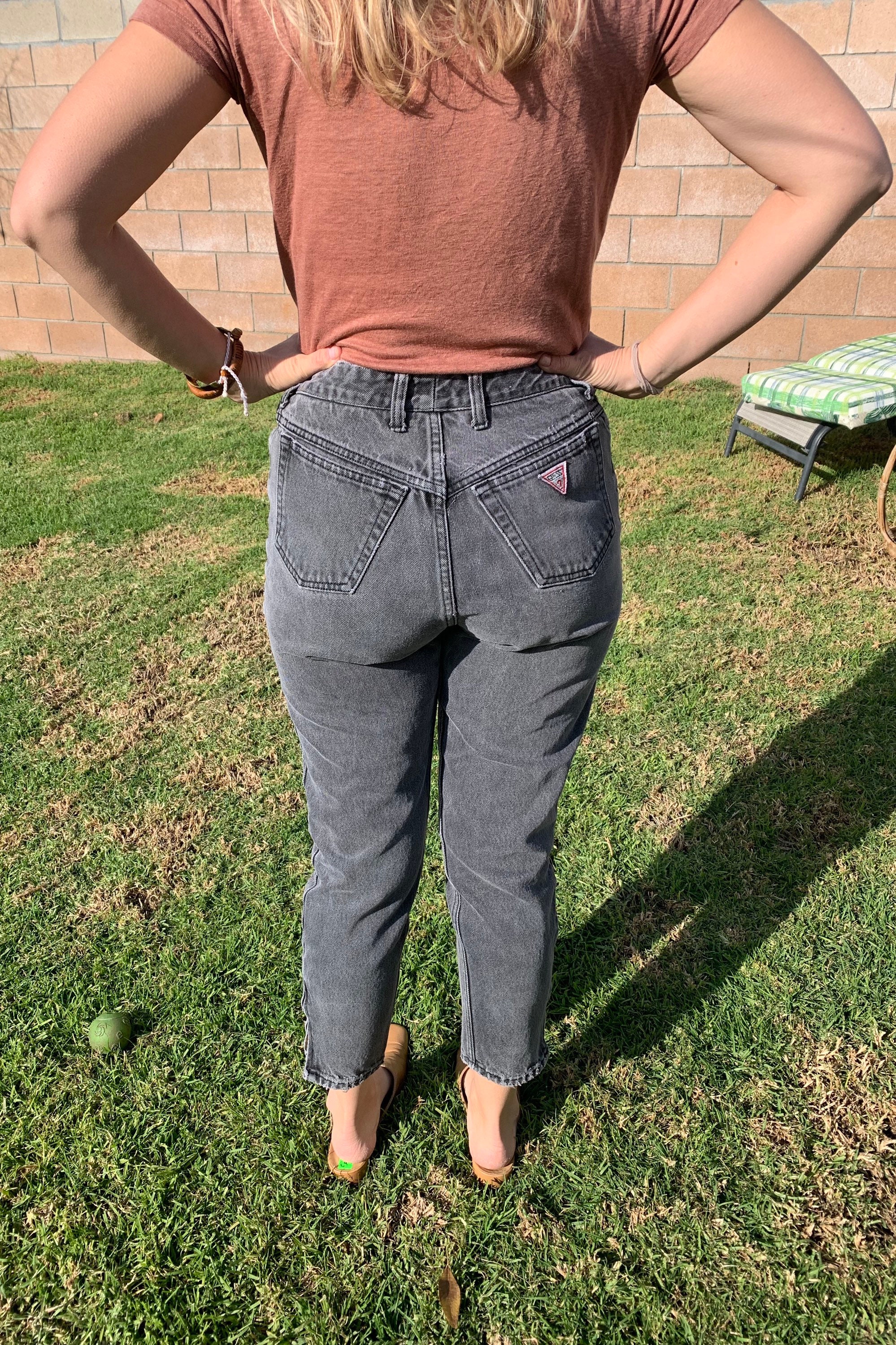 Vintage Guess Jeans Great With Zipper 