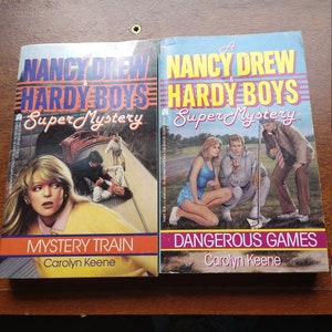 A Nancy Drew & Hardy Boys Super Mystery By Carolyn Keene