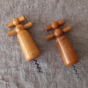 1 x French Vintage Wooden Corkscrew, Country Farmhouse Barware