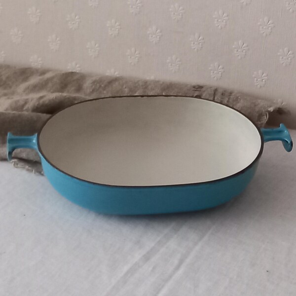 Vintage Le Creuset  cast iron gratin dish 29 , Vintage gratin dish