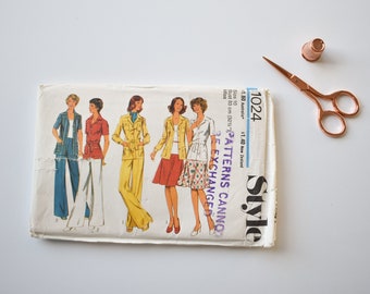 Style 1024 Vintage 1970s Sewing Pattern Ladies Womens Misses Jacket, Skirt and Trousers - USED/CUT