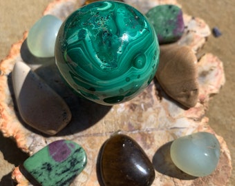 Protective Crystal Grid Kit – Malachite Sphere, Ruby, Jasper