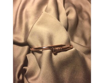 Damenschmuck • Armreif mit Edelsteinen • Geschenke für Frauen • Nagel-Bronze-Armband – 925er Sterlingsilber – ein Armband