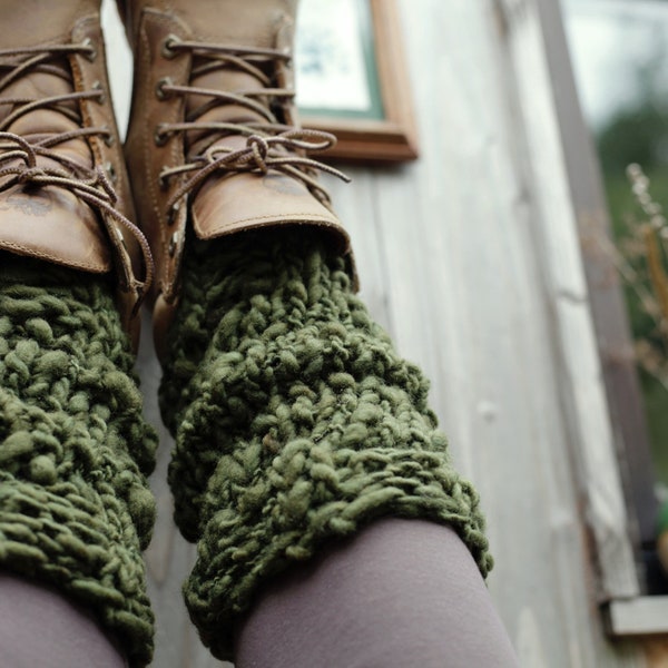 Cuffs leg warmers green - hand-spun merino wool - knitted legwarmers wool cuffs vintage boot toppers earth tones accessory winter autumn