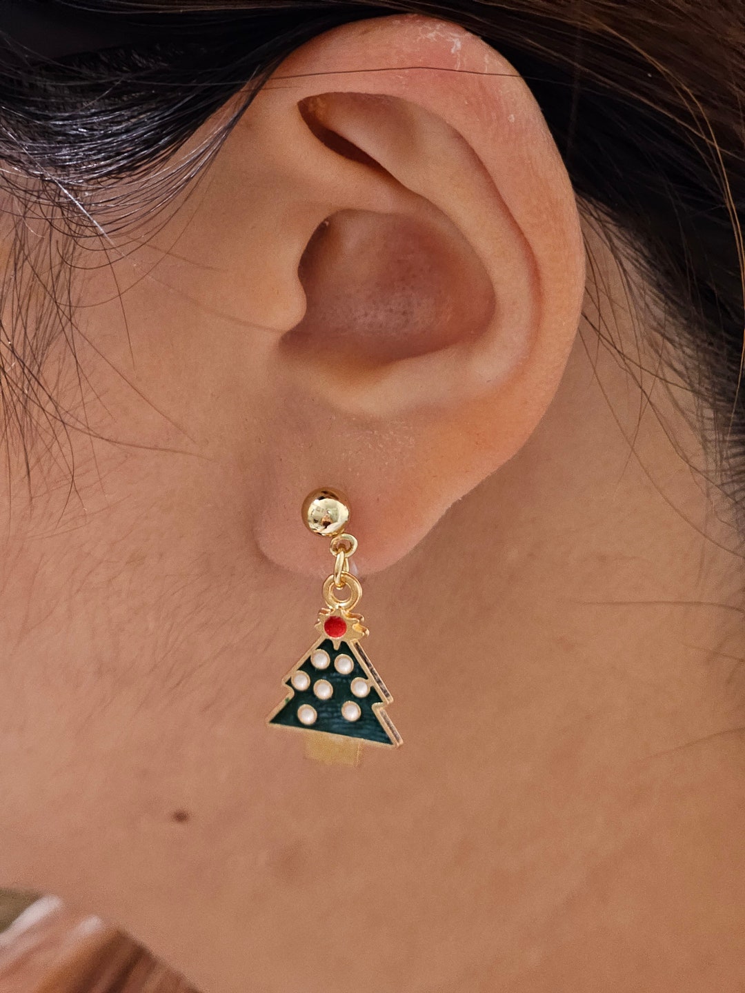 Small Green With White Dots Christmas Tree Dangle Invisible Clip on ...