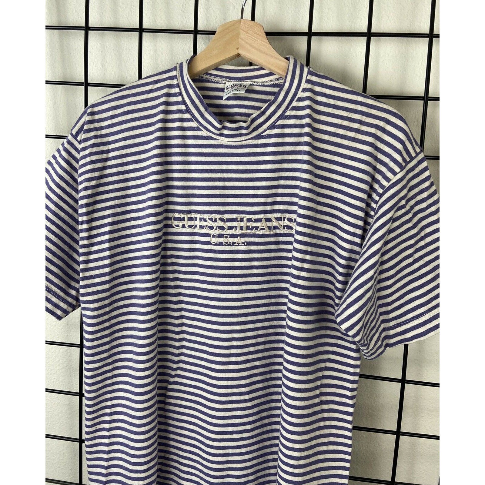guess 90s shirt