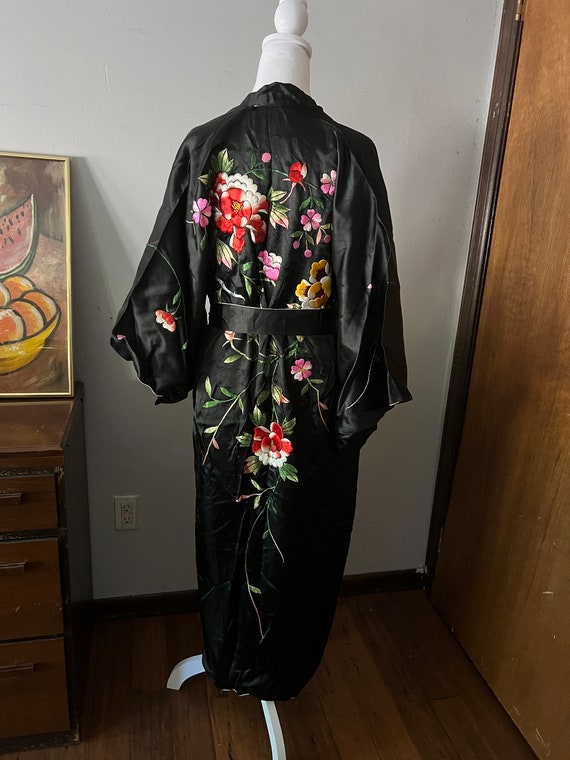 Vintage kimono with embroidered floral design