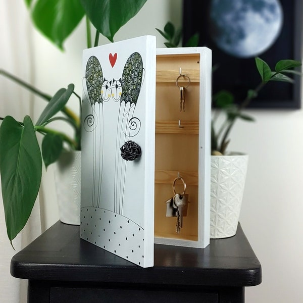 Boîte à clés en bois blanc peinte à la main, conception animale, boîte à clés suspendue, 9 crochets à clés, armoire à clés personnalisée, boîte à clés en bois pour couloir, chat