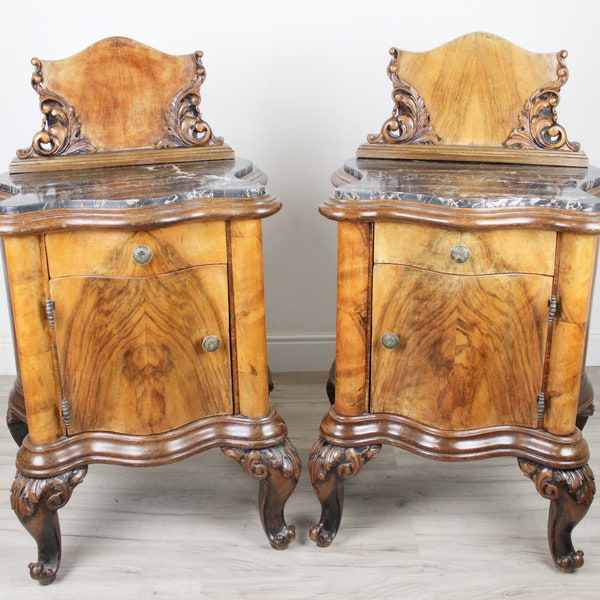 Paire de tables de chevet en bois antiques Marbre noir Vintage Vintage '900 dans le style Chippendale 20s 30s Design Furniture Meubles Italien Italie