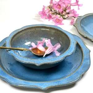 Complete Blue dinnerware set